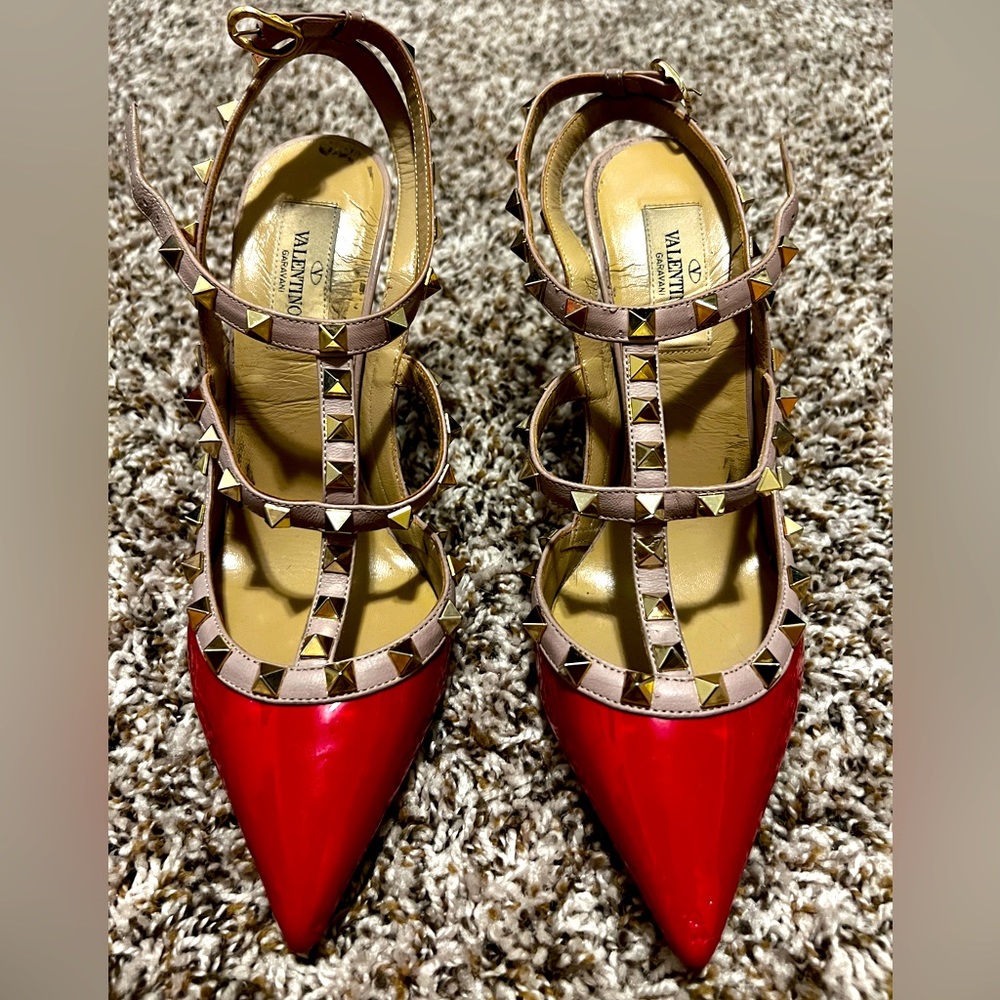 Valentino preowned rockstud size 38 heels.